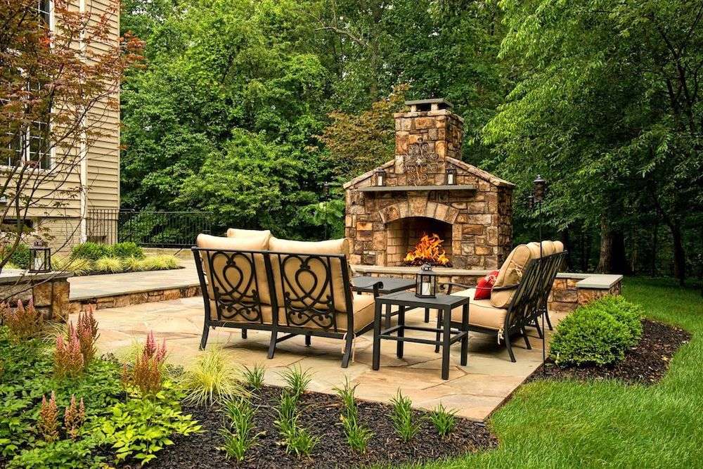 Fire Bricks for Outdoor Fireplaces: Essential Tips for Building a Safe & Long-Lasting Fireplace