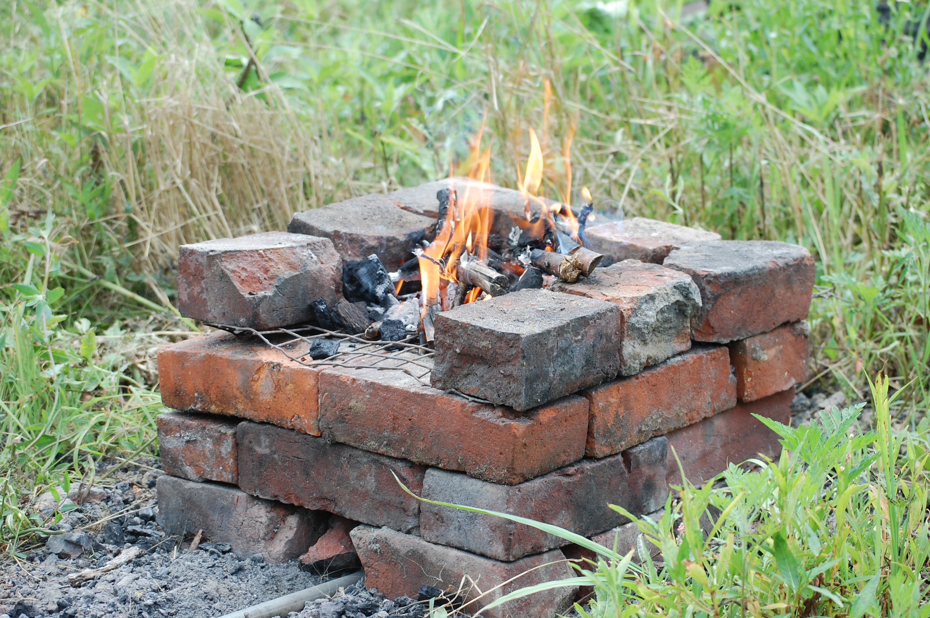 Using Fire Bricks for a Forge: Step-by-Step Instructions