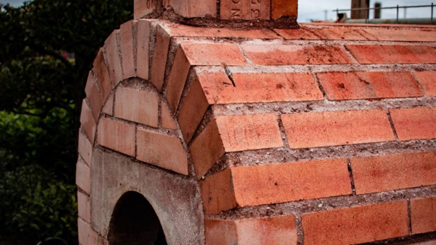 Pizza Oven Brick: What to Know Before You Buy (Find the Best Deals on Quality Bricks)