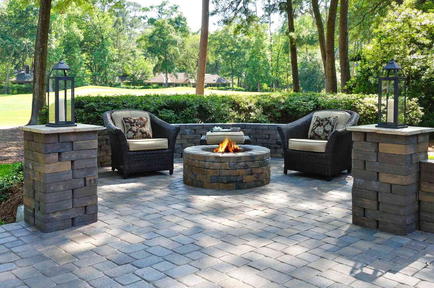 Bricks Around Fire Pit: Simple Ideas for a Cozy Backyard Setup!