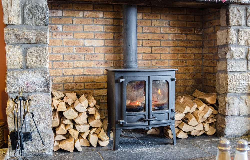 Best Woodstove Fire Bricks: A Buyers Guide (Keep Your Home Cozy All Winter)