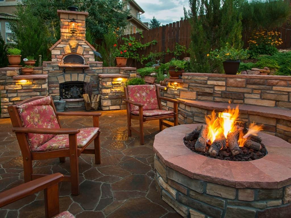 How big should a brick fire ring be? Here is how to find your perfect size.