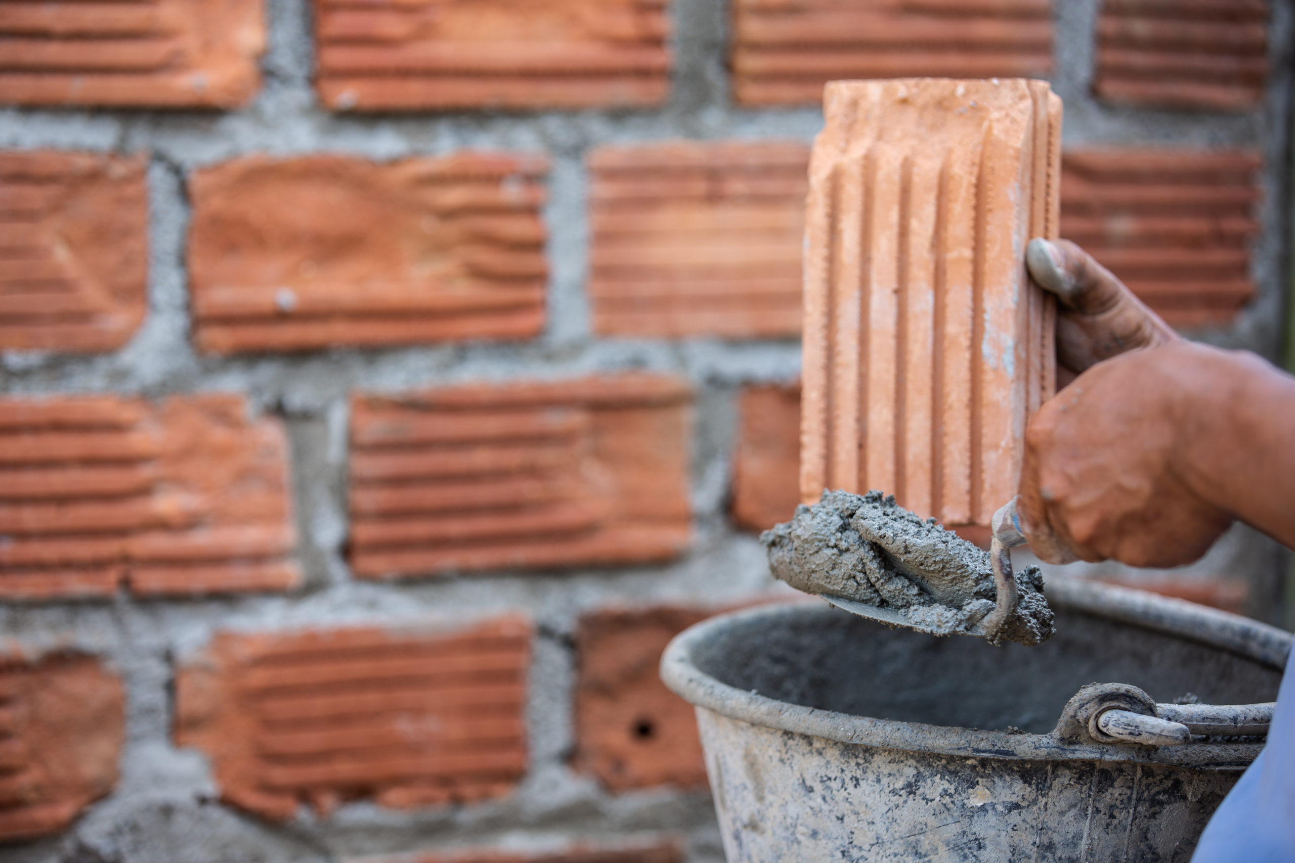 Using Clay-Fired Bricks in Construction (Tips and Tricks for Builders)