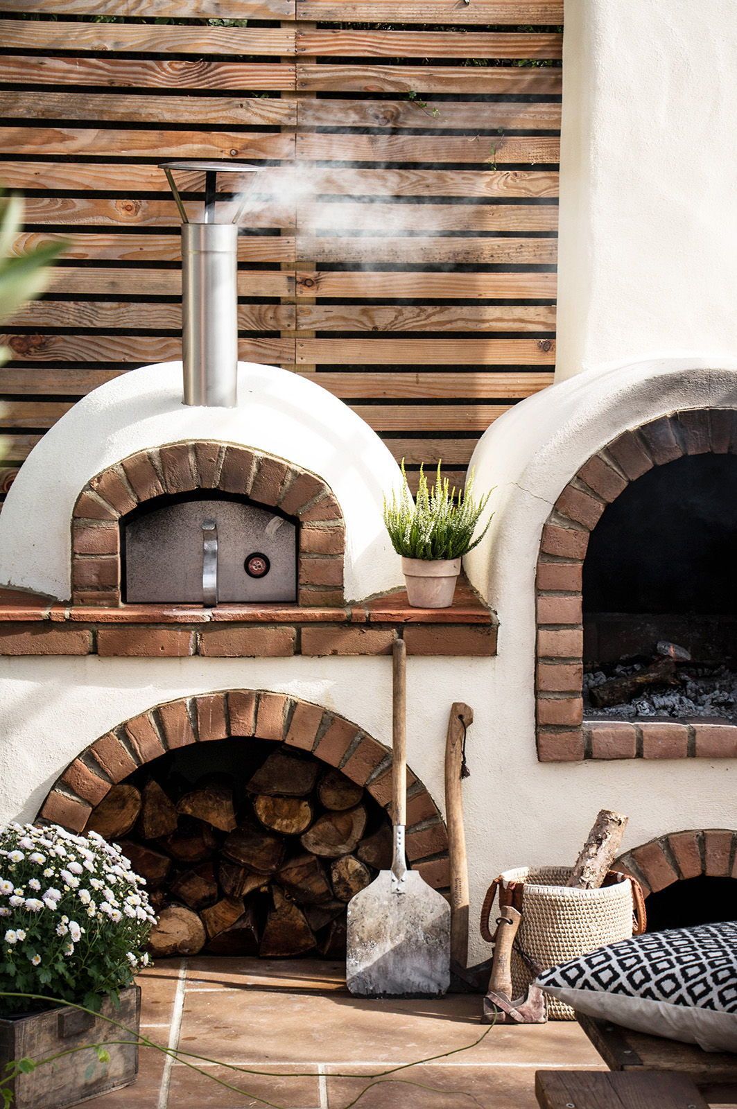 Brick Pizza Oven Designs: Build Your Dream Outdoor Kitchen!