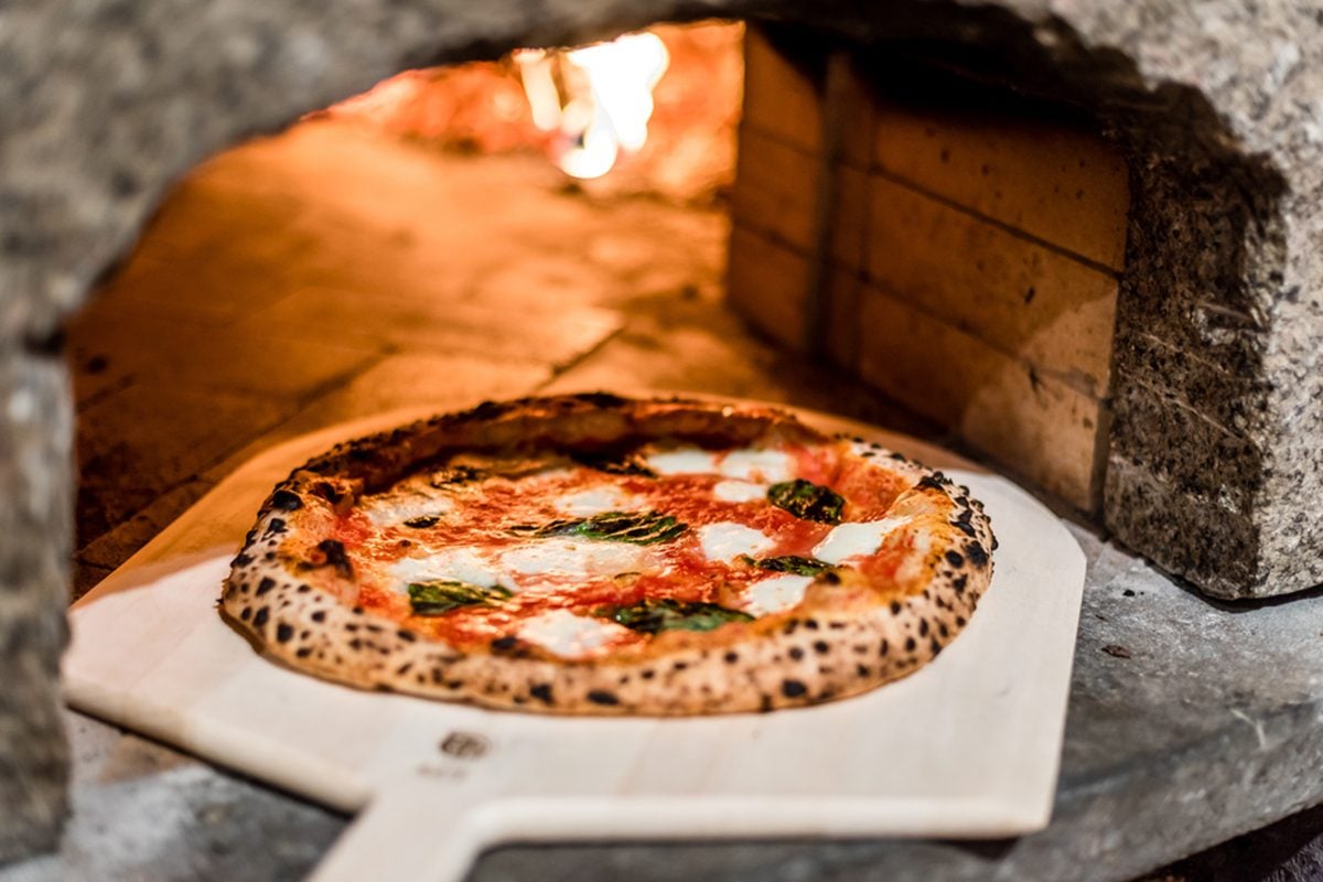 Brick Fired Pizza Oven VS Regular Oven: Why Brick Ovens Make Better Tasting Pizza