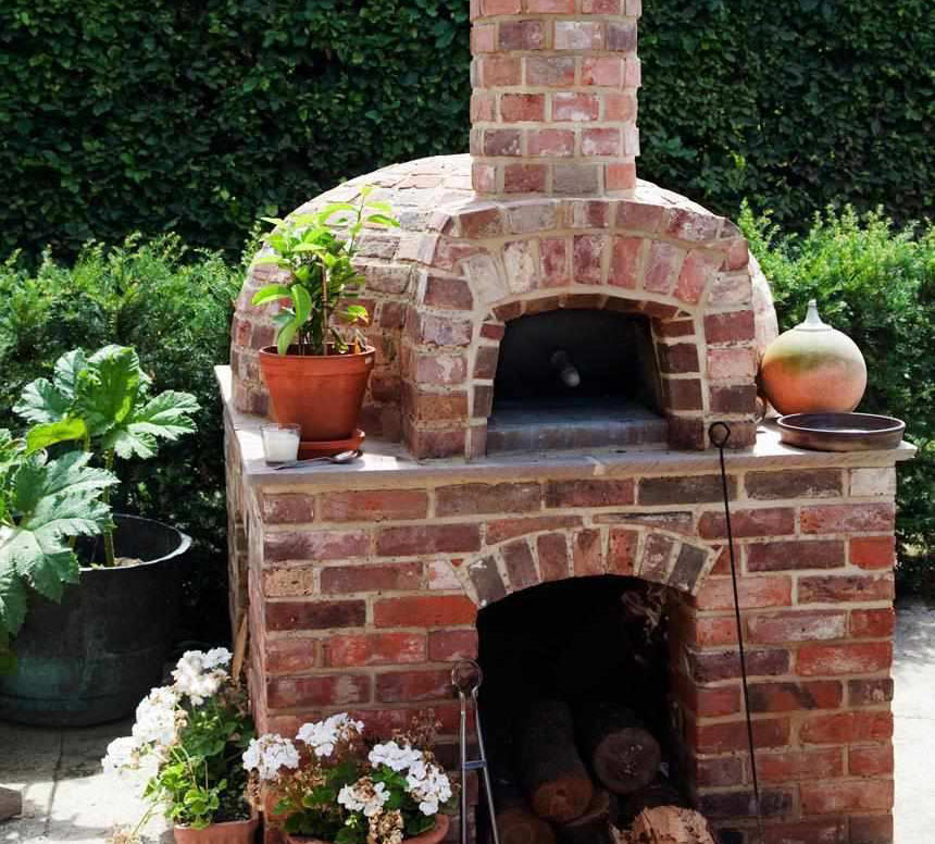 Outdoor Brick Ovens: What Are the Costs to Build and Which Type Is Best?